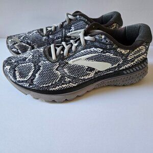 Brooks Adrenaline GTS 20 Snakeskin Grey Womens 9 Running Sneaker Like New